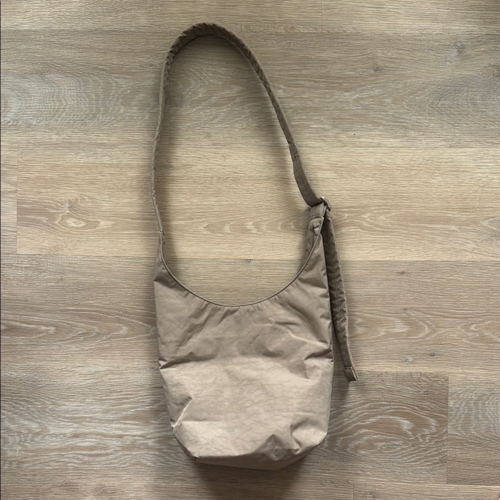 dove sling bag NWOT